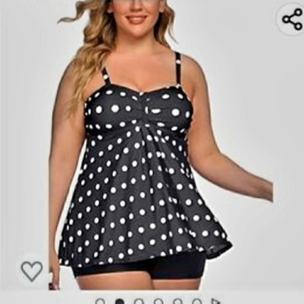 NWT AVID LOVE TANKINI TOP